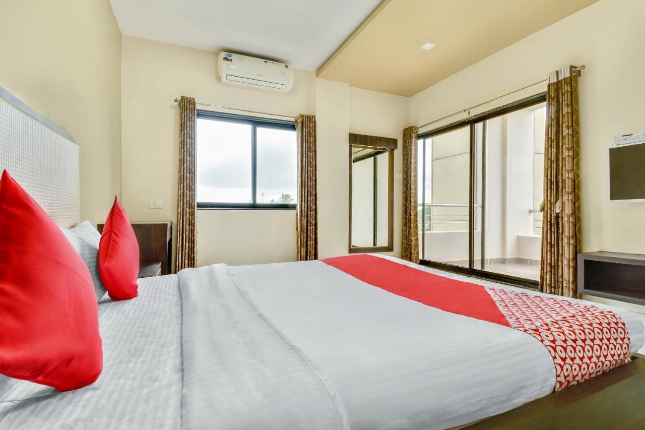 Oyo 48352 Hotel Bhagyalaxmi Kāla Eksteriør billede