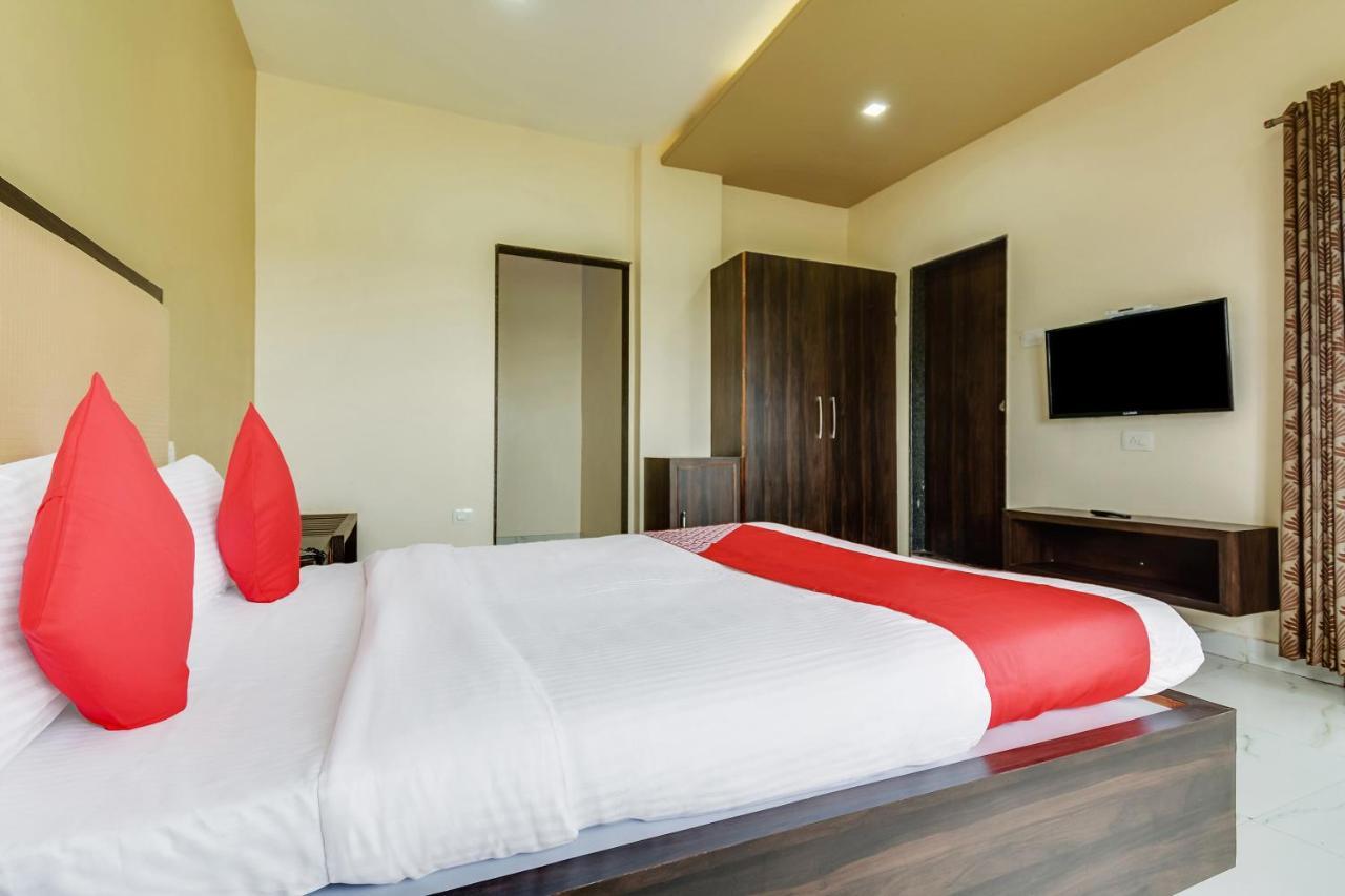 Oyo 48352 Hotel Bhagyalaxmi Kāla Eksteriør billede